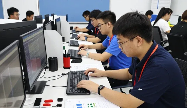 合肥瑶海区云卢壁纸网店分享企业IT系统维护服务使用优势